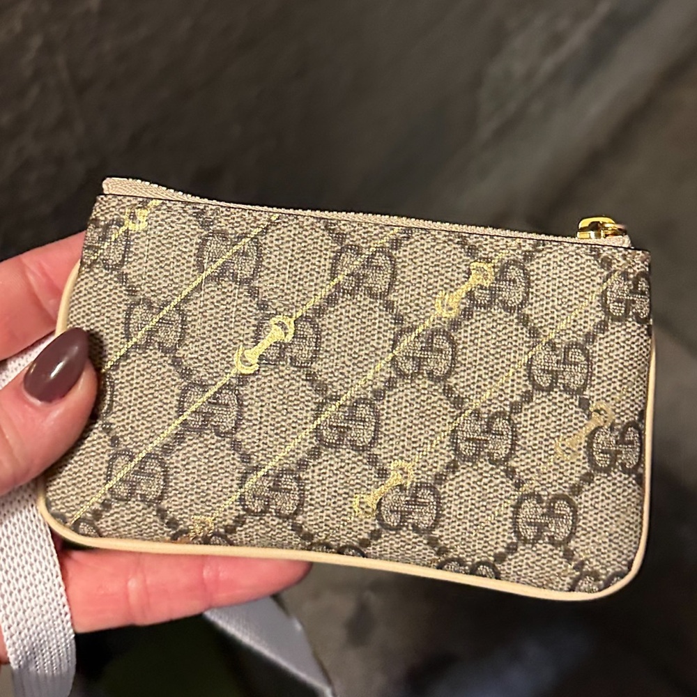 ISO!!! Gucci limited edition horsebit print key case!!